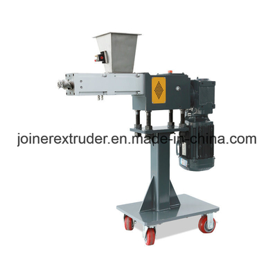 Extrusores de doble tornillo de rotación conjunta alimentador lateral JCW63 fácil de limpiar para la fábrica de alimentos hinchados