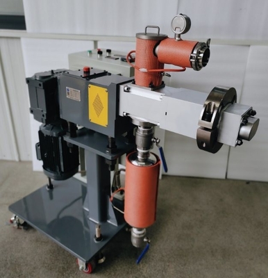 Extrusores de doble tornillo de rotación conjunta alimentador lateral JCW63 fácil de limpiar para la fábrica de alimentos hinchados