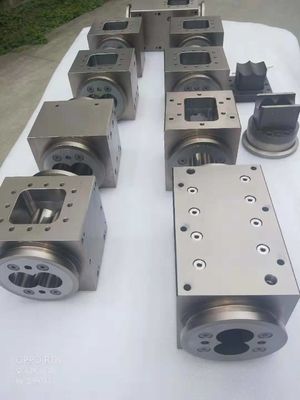 Barricas de tornillo para extrusores de Berstoff ZE 82