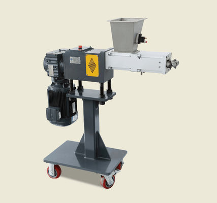 Co - alimentador gemelo paralelo giratorio JCW63 del lado del extrusor de tornillo fácil limpiar