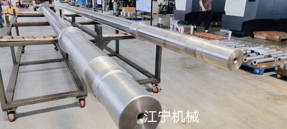 Eje gemelo del extrusor de tornillo de la alta del esfuerzo de torsión tira espiral del diámetro grande usado en industria petroquímica