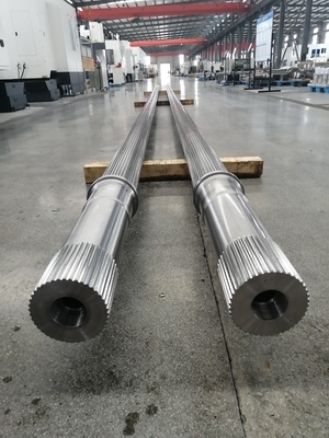 Eje gemelo del extrusor de tornillo de la alta del esfuerzo de torsión tira espiral del diámetro grande usado en industria petroquímica