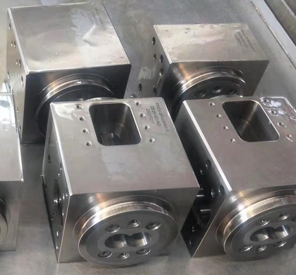 Mecanizado CNC de barriles de extrusores de tornillos gemelos para la industria de la ingeniería del plástico