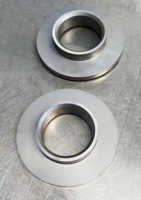 Diseño de piezas y soporte técnico en video para extrusoras de doble husillo de 15.6-400 mm de diámetro