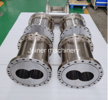 Mecanizado CNC con extrusores de doble tornillo giratorios