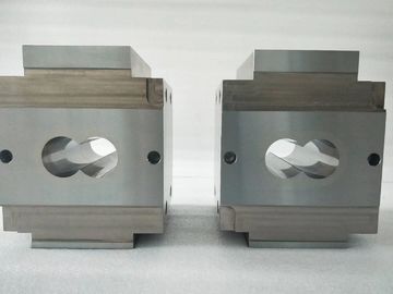 50 tornillos del extrusor y funcionamiento estable de la alta resistencia abrasiva de los barriles