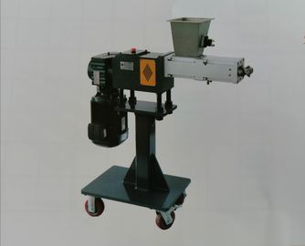 CWJ45 Extrusor de doble tornillo Alimentador lateral con potencia del motor de 3 kW Dimensión 1300 × 650 × 1230 mm