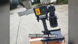 Alimentador lateral de extrusora WPC CWJ63 de alta calidad